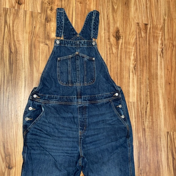 Old navy women’s overalls 14 bibs Jean denim utility cotton classic essential - Picture 2 of 12